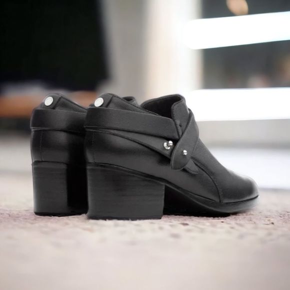 Rag & Bone Harley Boot in Black - Picture 3 of 15